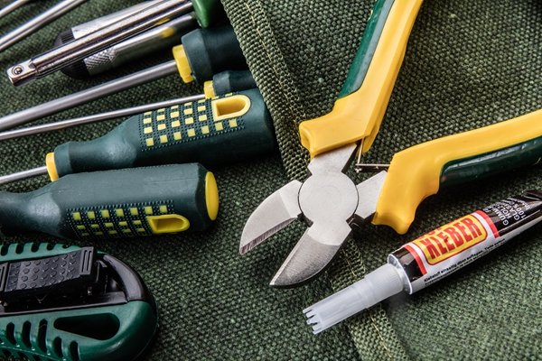 Hardware accessories